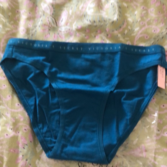 Victoria’s Secret  57% cotton size extra small. NWT. Original package - Picture 2 of 7